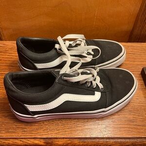 Vans black old skool woman’s size 5